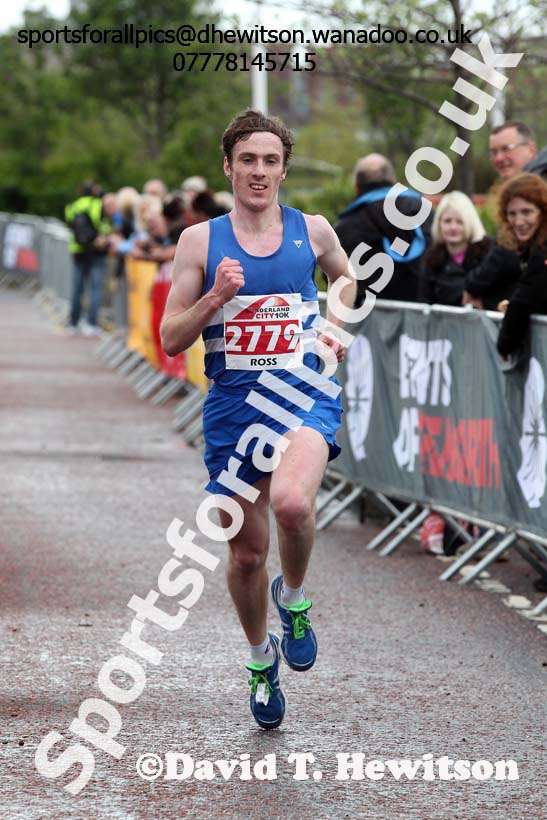 Ross Floyd (Morpeth) 2nd in the Sunderand City Half Marathon. Photo: David T. Hewitson/Sports for All Pics